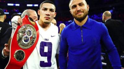 Teófimo López y el ucraniano Vasyl Lomachenko. Foto de archivo.