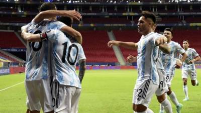 Argentina lo ganó contra Uruguay en el clásico rioplatense en la Copa América. Foto AFP