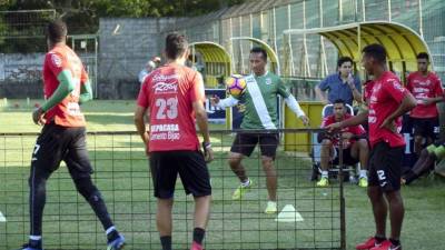 Imagen del entrenamiento del Marathón este jueves en su sede. Foto Amílcar Izaguirre