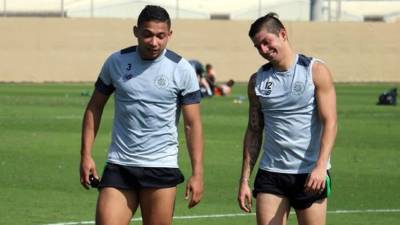 Cristian Gamboa y Emilio Izaguirre en un entrenamiento con el Celtic de Escocia.