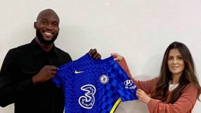 Romelu Lukaku ha firmado contrato por el Chelsea para las próximas cinco temporadas.