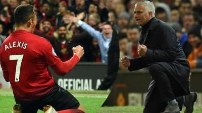 Alexis Sánchez le salvó la cabeza a Mourinho. Foto AFP