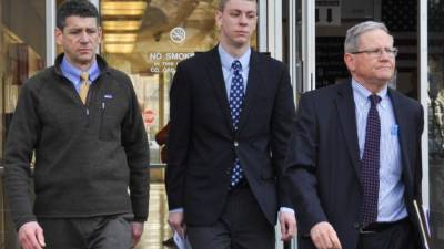 El joven fue sentenciado a tres meses de prisión. La condena despertó indignación en EUA.