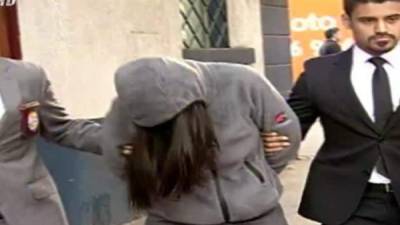 La mujer debía presentarse voluntariamente a cumplir esta medida cautelar, pero no lo hizo.