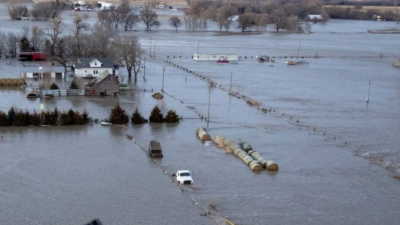 El 'ciclón bomba' que azotó el medio oeste de EEUU durante el fin de semana generó profundos daños a la infraestructura en varios estados y provocó inundaciones históricas en Nebraska, Iowa, Minesota y Wisconsin.
