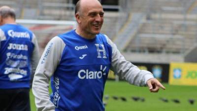 Fabián Coito, seleccionador de Honduras. Foto Archivo.