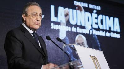 El presidente del Real Madrid, Florentino Pérez, durante la presentación del libro 'La Undécima. Supercopa y Mundial de Clubes'. Foto EFE/Mariscal