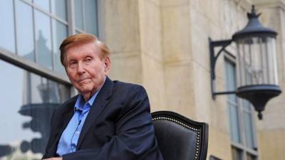 Redstone renunció como presidente ejecutivo del grupo y se convirtió en presidente emérito de CBS y Viacom tras una lucha de poderes con su familia. / AFP.