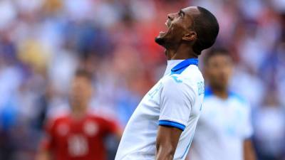 Jerry Bengtson lamentando una ocasión fallada en el duelo ante Costa Rica.