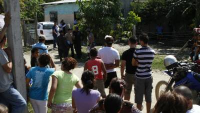 En la colonia El Paraíso, en las cercanías del bordo de la Flor de Cuba, ultimaron a un operario de maquila ayer en la madrugada.