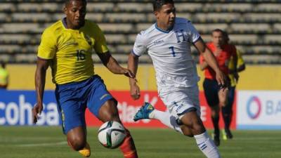El duelo entre hondureños y ecuatorianos se realizará en el estadio Red Bull Arena. Foto AFP