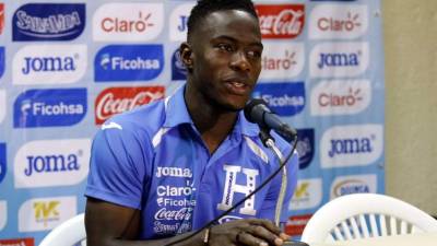 Maynor Figueroa compareció en rueda de prensa. Foto Delmer Martínez