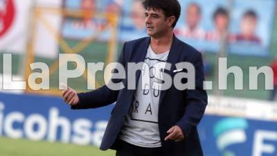 Diego Vázquez durante el clásico Olimpia-Motagua. Foto Juan Salgado