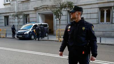 La policía española capturó a cuatro personas por el secuestro y explotación de una colombiana.