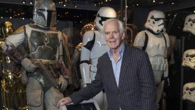 Jeremy Bulloch en el evento 'Star Wars Identities: The Exhibition' el 26 de julio de 2017.
