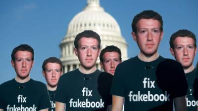 Facebook se ha visto obligado a cambiar sus políticas para asegurar una mayor protección a los datos privados de los usuarios.