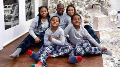 Boniek García vive momentos especiales al recordar su infancia en la Navidad.