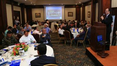 Expertos debaten sobre seguridad corporativa