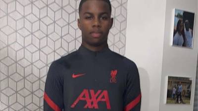 Keyrol Figueroa destaca en las categorías menores del Liverpool.