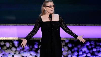 Carrie Fisher murió de un infarto a los 60 años.