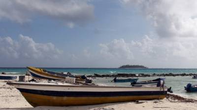 Los cayos vírgenes están rodeados de barreras coralinas, barcos fantasma y aguas de tan poca profundidad.
