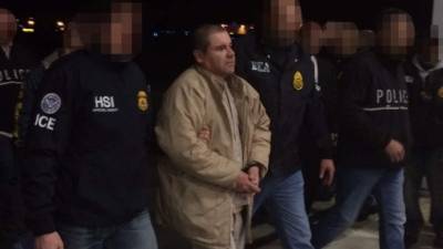El líder del cartel de Sinaloa arribó anoche a Nueva York, donde hoy comparecerá ante una corte.