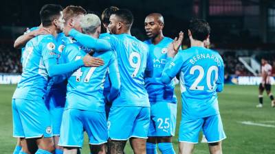 Manchester City venció al Brentford en su último juego del 2021.