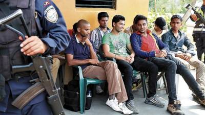 Fotografía de ciudadanos indios retenidos en Honduras.