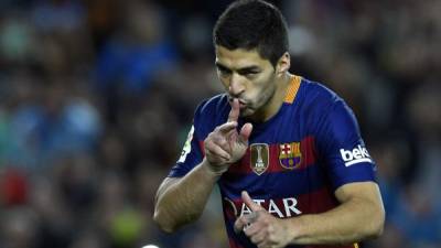 Luis Suárez volvió a marcar un póker de goles con el Barcelona. Foto AFP/Lluis Gene