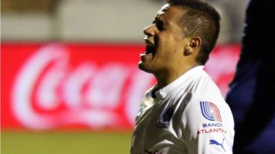 Roger Rojas dice que ha sufrido mucho en la banca.