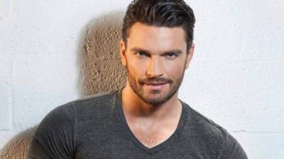 El actor y presentador argentino Julián Gil.