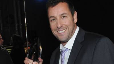 Adam Sandler es el actor menos rentable en taquilla, según Forbes.