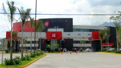 Edificio de la Unitec en San Pedro Sula.