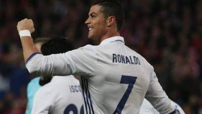 CR7 es considerado uno de los mejores jugadores del mundo.