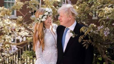 Boris Johnson y Carrie Symonds se casaron en secreto pese a las restricciones por la pandemia de covid 19.//