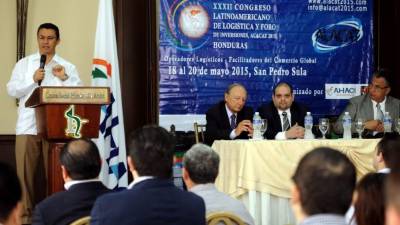 Ebal Díaz expone sobre los avances y obstáculos.