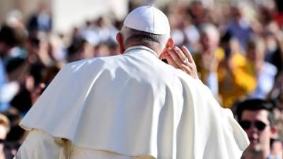 El papa Francisco ofrece su tradicional audiencia semanal en la Plaza de San Pedro del Vaticano, este 10 de octubre. EFE
