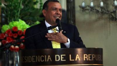 El expresidente Porfirio 'Pepe' Lobo es señalado por un exlíder del cartel Los Cachiros de haber recibido soborno a cambio de protección y contratos, así como a su hijo Fabio.