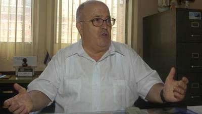 Padre Senis pide ayuda para comprar útiles a niños