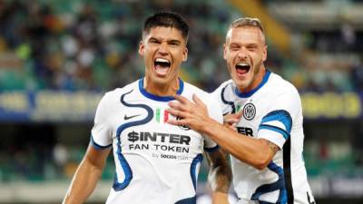 Joaquín 'Tuco' Correa firmó dos goles en su debut con el Inter para ganar al Hellas Verona. Foto EFE