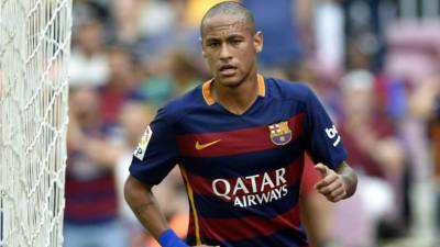 Neymar también se suma a la moda de los Ferrari.