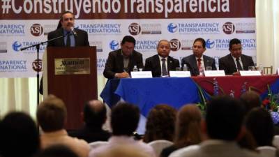 Representantes de Transparencia Internacional presentaron hoy el informe sobre algunas acciones de la Secretaría de Seguridad.