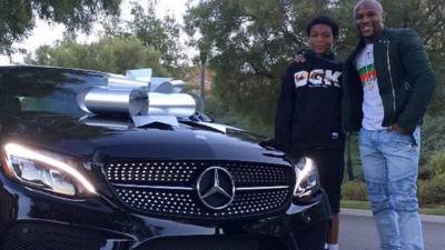 Mayweather es considerado el deportista mejor pagado. Este es el auto que le concedió a su pequeño.