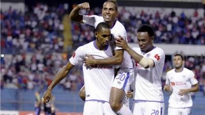Olimpia derrotó por goleada al Real de Minas en el estadio Olímpico.