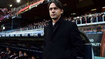 El entrenador italiano dejará el cargo de técnico de los rossoneros.