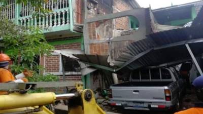 Un terremoto de magnitud 6,8 en la escala abierta de Richter, con epicentro en la costa del Pacífico, sacudió la madrugada de este jueves El Salvador, causando daños en infraestructuras, reportaron medios locales.