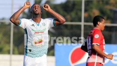 El panameño Brunet Hay Pino marcó el segundo gol del Platense. Foto Moisés Valenzuela