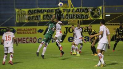 El Vida goleó 3-0 al Real España el pasado domingo en el estadio Morazán.