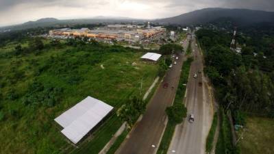 Así está el predio, en la salida al sur, donde se busca construir el mercado desde hace varios años.