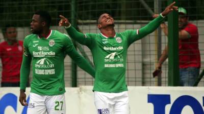 Carlo Costly marcó dos goles para la victoria del Marathón sobre Platense. Foto Moisés Valenzuela